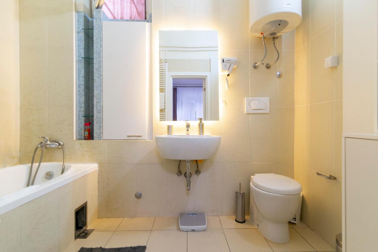 Jevrejska - Central Apartment With Free Parking Novi Sad Bagian luar foto